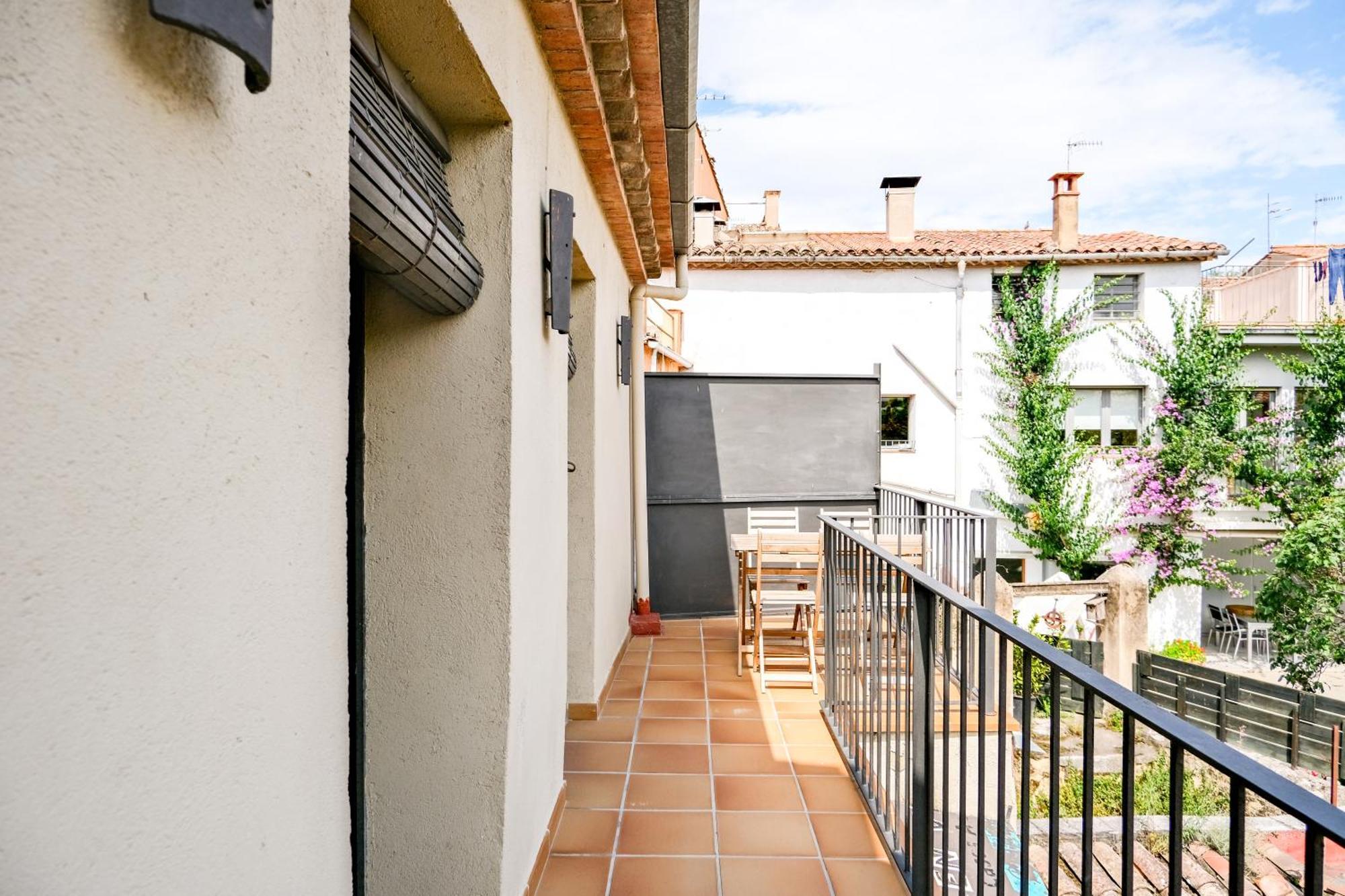 Ca Leudald 3 Apartamento En Besalu Con Terraza Eksteriør bilde